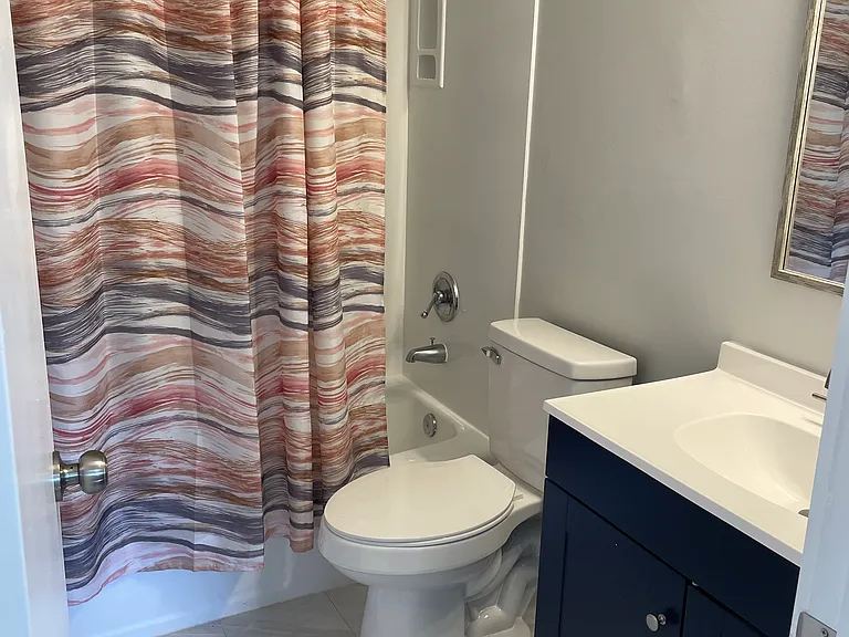 2546 Granada Ave #B — Photo 11