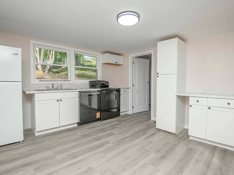 4112 Edington Rd — Photo 12