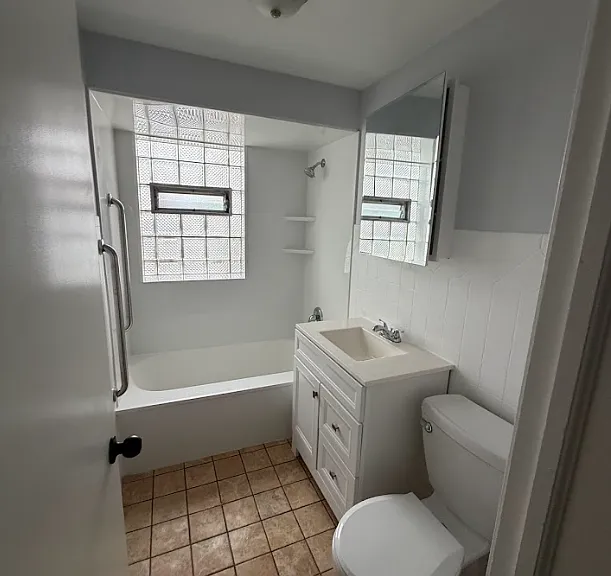 5818 N Elston Ave #BF — Photo 3