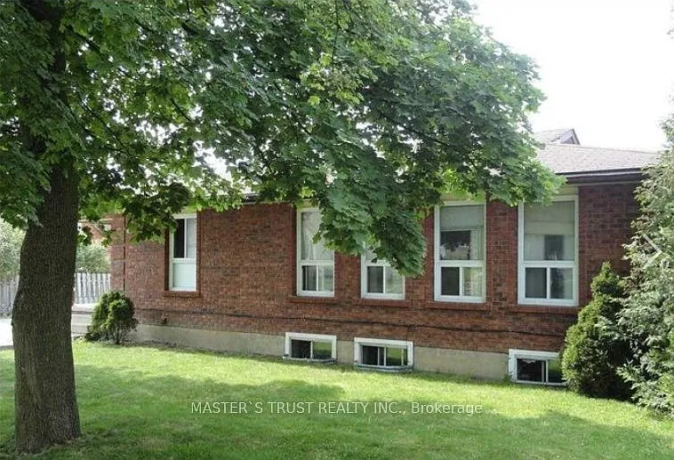 66 Penetang St #4 — Photo 2