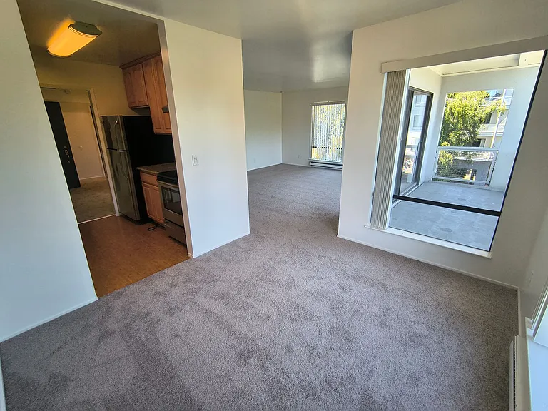 5 Commodore Dr #412 — Photo 33