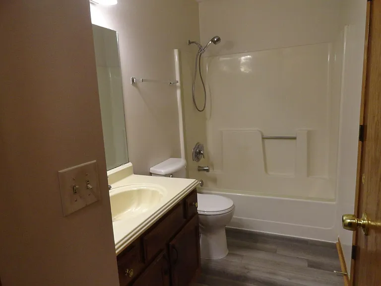 1852 Evergreen Dr NW — Photo 16