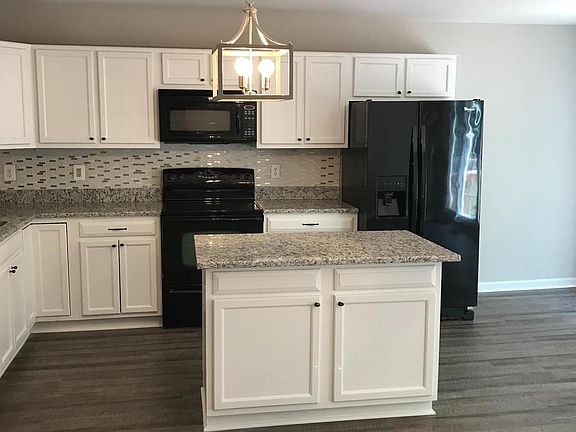 2nd image of 605 Twin Brook Ln