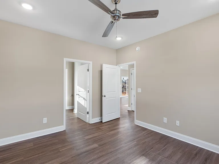 4016 Belcourt Dr — Photo 18