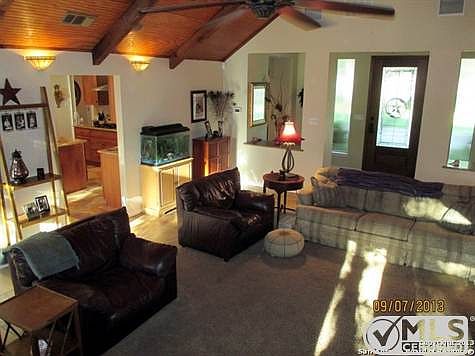 4th image of 118 Village Cir