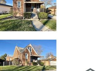 17815 Wellworth St, Roseville, MI 48066