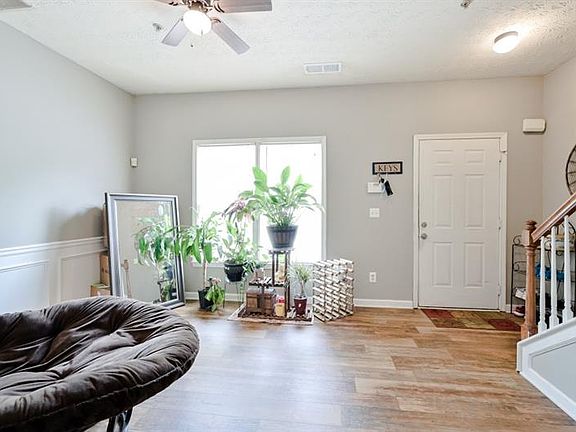 5th image of 877 Glynn Oaks Dr