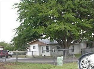 275 Apple Blossom St, Bosque Farms, NM 87068