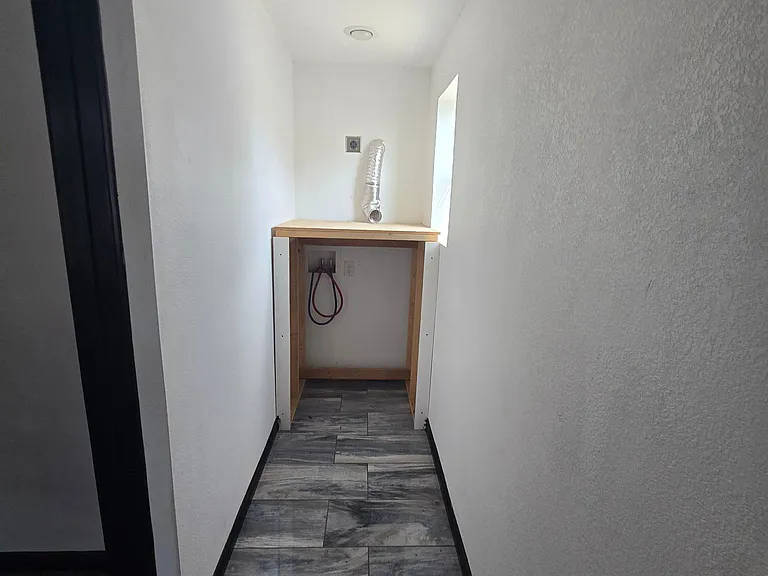 1617 Sunset Blvd — Photo 9