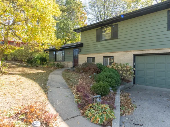 5263 Harlem Rd, Loves Park, IL 61111