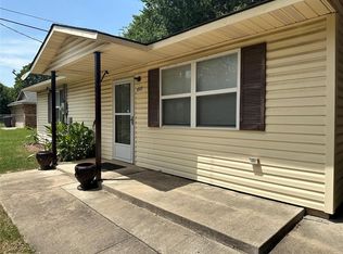 517 4th St NE, Ardmore, OK 73401