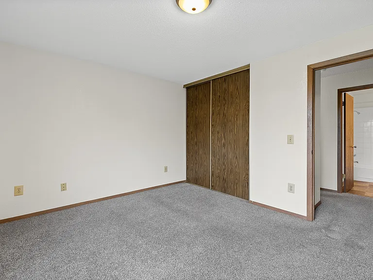 Candlewood Apartments — Photo 19