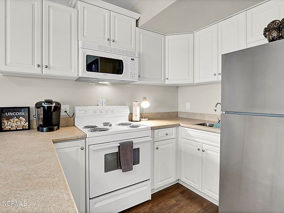 2nd image of 106 N Water St Ste 210