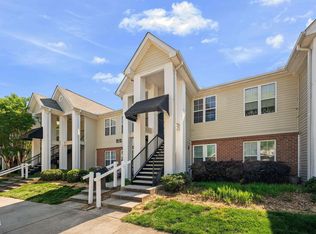 2400 Huntscroft Ln APT 202, Raleigh, NC 27617