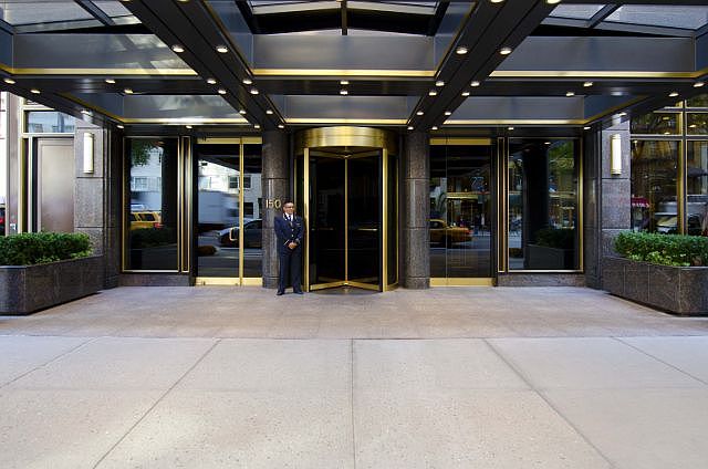 1st image of 150 E 57th St APT 17D