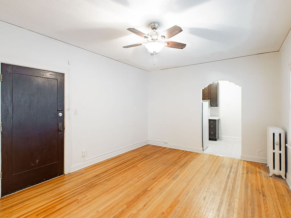1st image of 3528 Pleasant Ave APT 206
