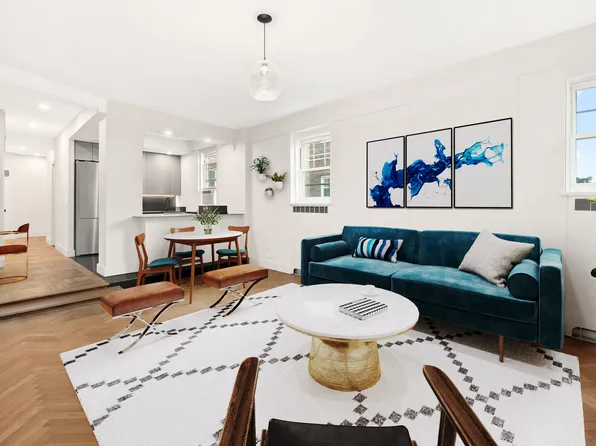 160 Cabrini Boulevard image 2 of 11