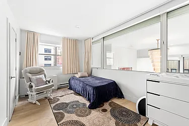 Sold by The SIMPLE Real Estate Co