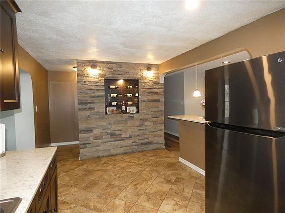 2nd image of 7342 Chandler Dr