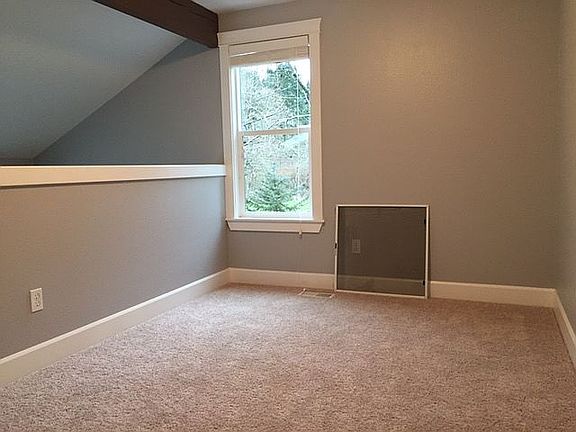 4th image of 20420 37th Ave NE