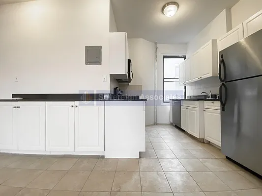 Rented by Sovereign Associates | media 14