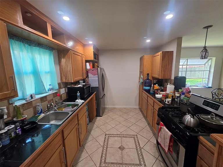 12531 La Rochelle Dr — Photo 9