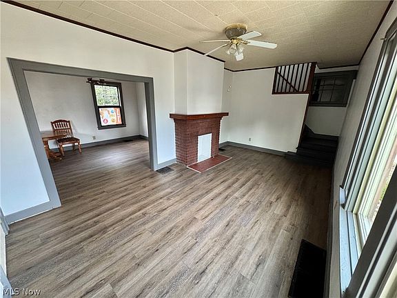 3rd image of 814 Grandview Ave