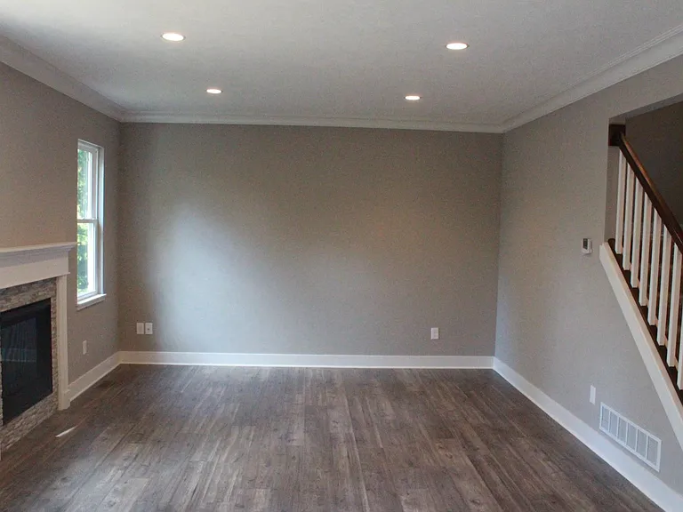 2039 Hamilton Rd — Photo 10