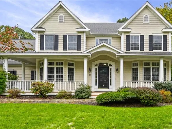 14 Canyon Dr, Westerly, RI 02891