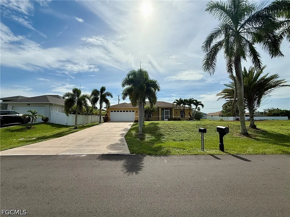 2209 NE 9th Ave