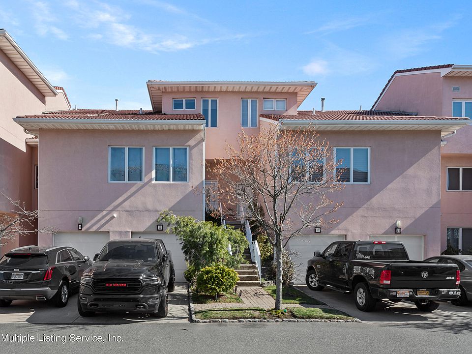 1st image of 11 Harbour Ct