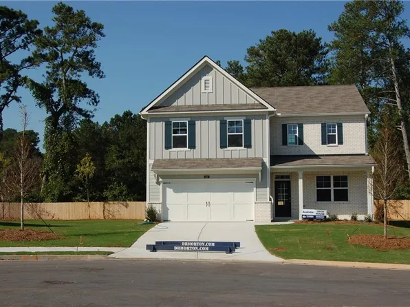 690 Congressional Ct, Mableton, GA 30126