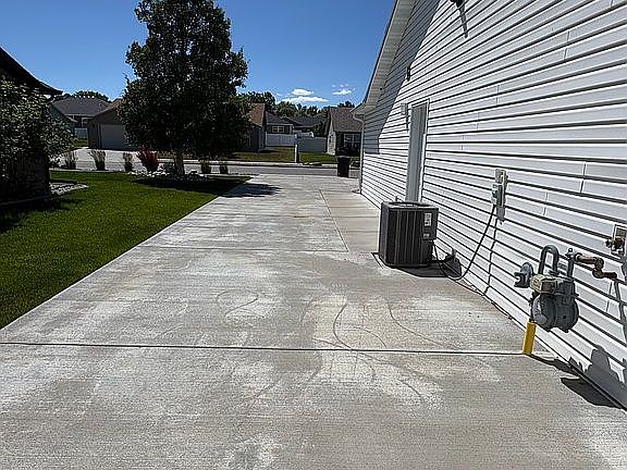 5th image of 1257 Twin Lakes Dr