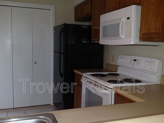 4th image of 4410 Hinkle St