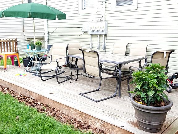 3rd image of 4233 N Central Park Ave #Garden
