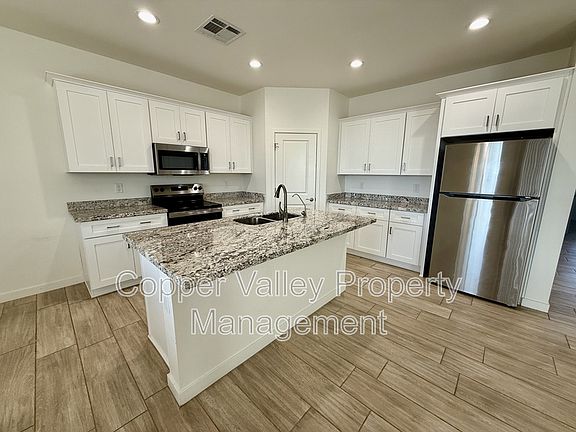 2nd image of 15831 W Jomax Rd