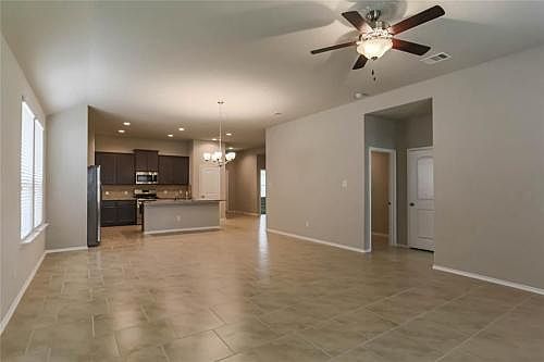 4th image of 1922 Lenora Ct