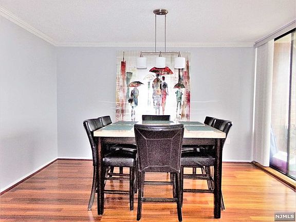 3rd image of 410 Harmon Cove Tower #410