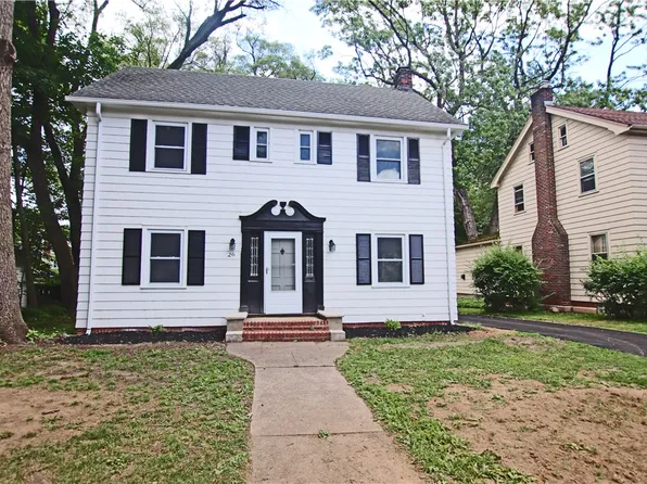 26 Elmore Rd, Rochester, NY 14618