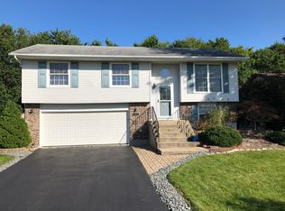 19813 S Farmington Ln, Frankfort, IL 60423