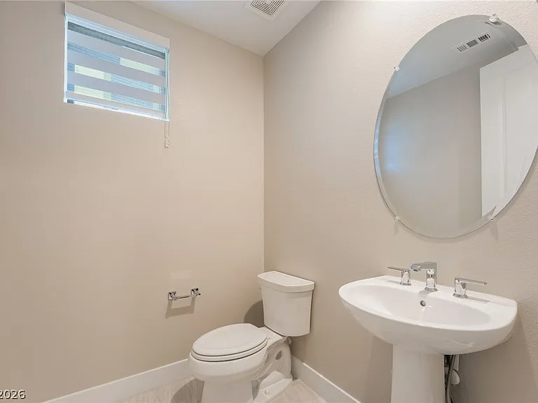 667 Grey Saker St — Photo 18