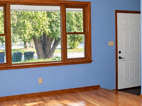 4th image of 1139 S 117th STREET