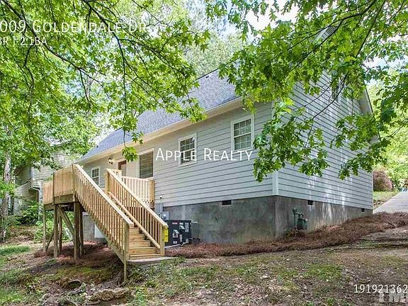 3rd image of 1009 Goldendale Dr