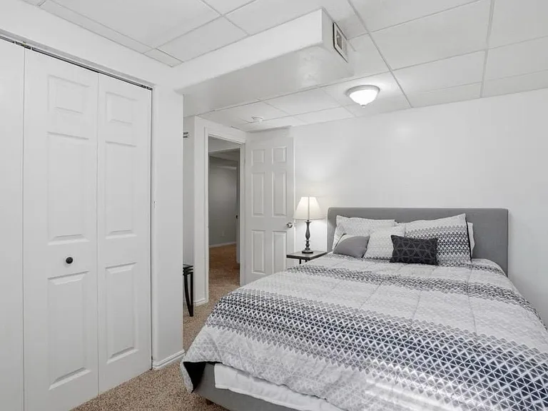 9489 S Kirkside Dr — Photo 13