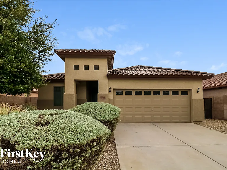 15293 W Morning Glory St — Photo 1