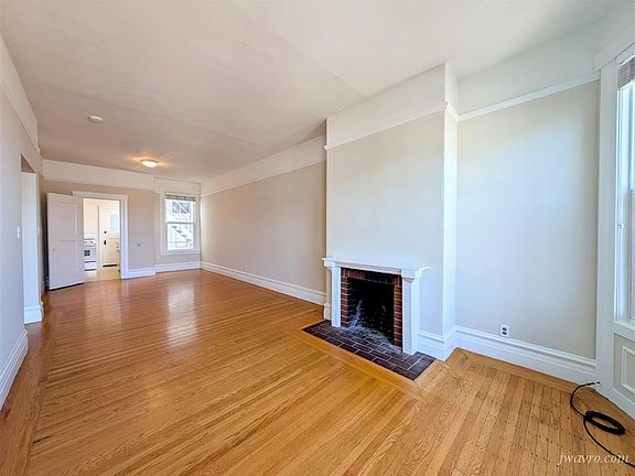 5th image of 1534 Taylor St #4