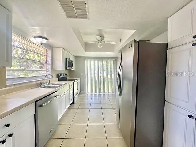 1223 La Mesa Ave — Photo 6