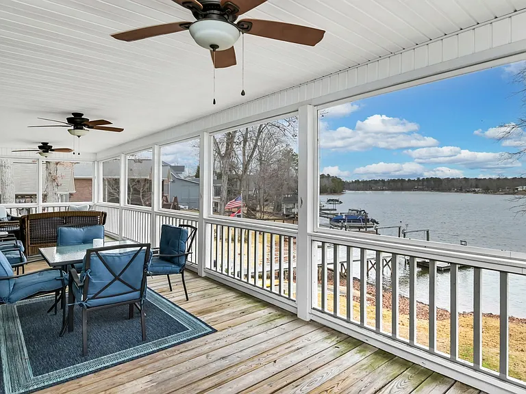 215 Mariners Pointe Rd — Photo 14