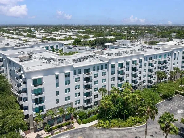 2421 NE 65th St APT 217, Fort Lauderdale, FL 33308