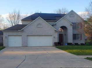 40468 Deer Creek Dr, Canton, MI 48188